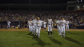 "Somebody to Love" Justin Bieber and Usher Hitter Walk-Up | The Savannah Bananas