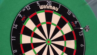 Behzinga vs Elliot Hackney! Nine-dart challenge