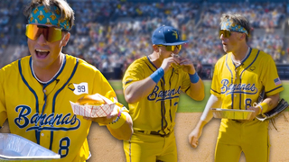 Jackson Olson Eats Full Burger in 1 Inning | Savannah Bananas