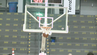 ONLY CLUTCH SHOTS AND GAME WINNERS! | TOP 10 3-POINTERS