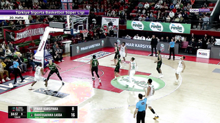 ınar Karşıyaka faced Darüşşafaka Lassa in a match of the Turkish Insurance Basketball Super League for the 2023/24 season. Darüşşafaka Lassa emerged victorious with a score of 98-86.