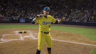 Savannah Bananas Perform SpongeBob "Sweet Victory" Halftime Show