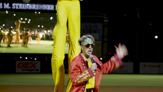 Savannah Bananas Perform SpongeBob "Sweet Victory" Halftime Show