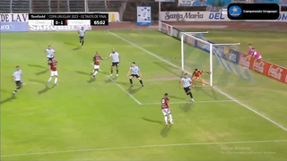 Cerro advanced to the quarter-finals after winning on penalties. Cerro 1 (3) - Fénix 1 (2) - Copa Uruguay - 2023"