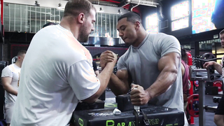 Kirill Sarychev vs Larry Wheels Arm Wrestling Dubai