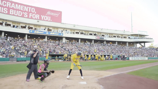 Hunter Pence Steals Show for The Savannah Bananas