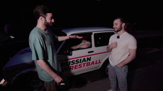 The guys are tearing up the patriots! People's reaction to the field!