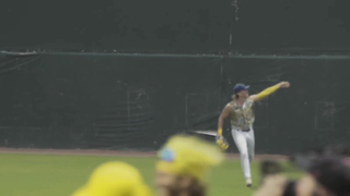 Behind The Back 360 Tornado Catch | The Savannah Bananas