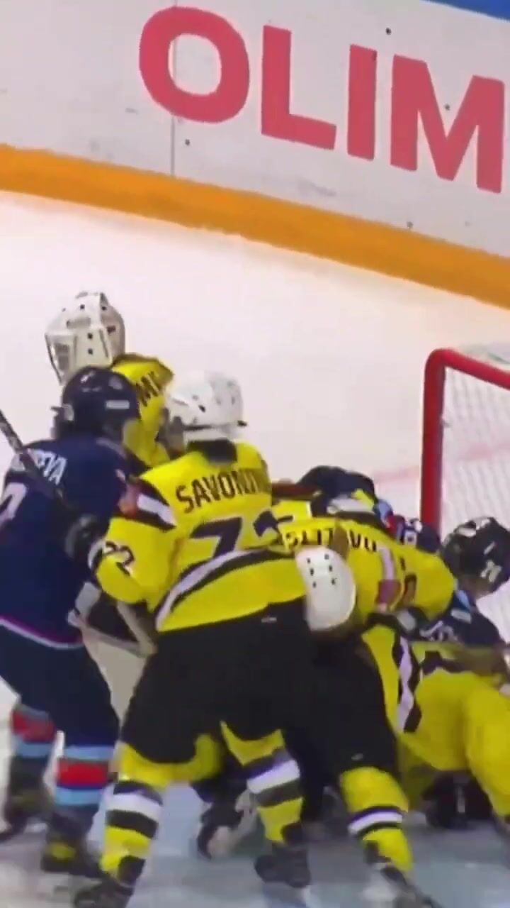 Passion in women's hockey!  #KHL #WHL