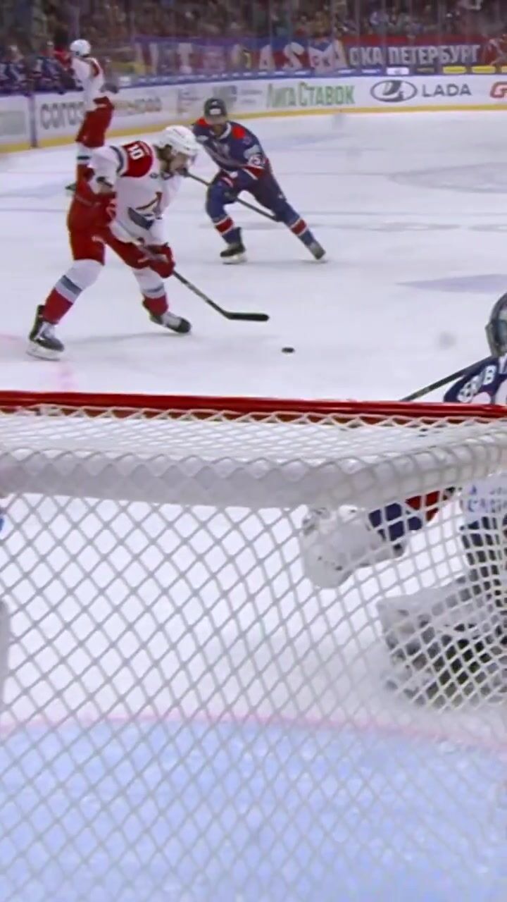Only 5 centimeters away from the GOAL! #KHL.