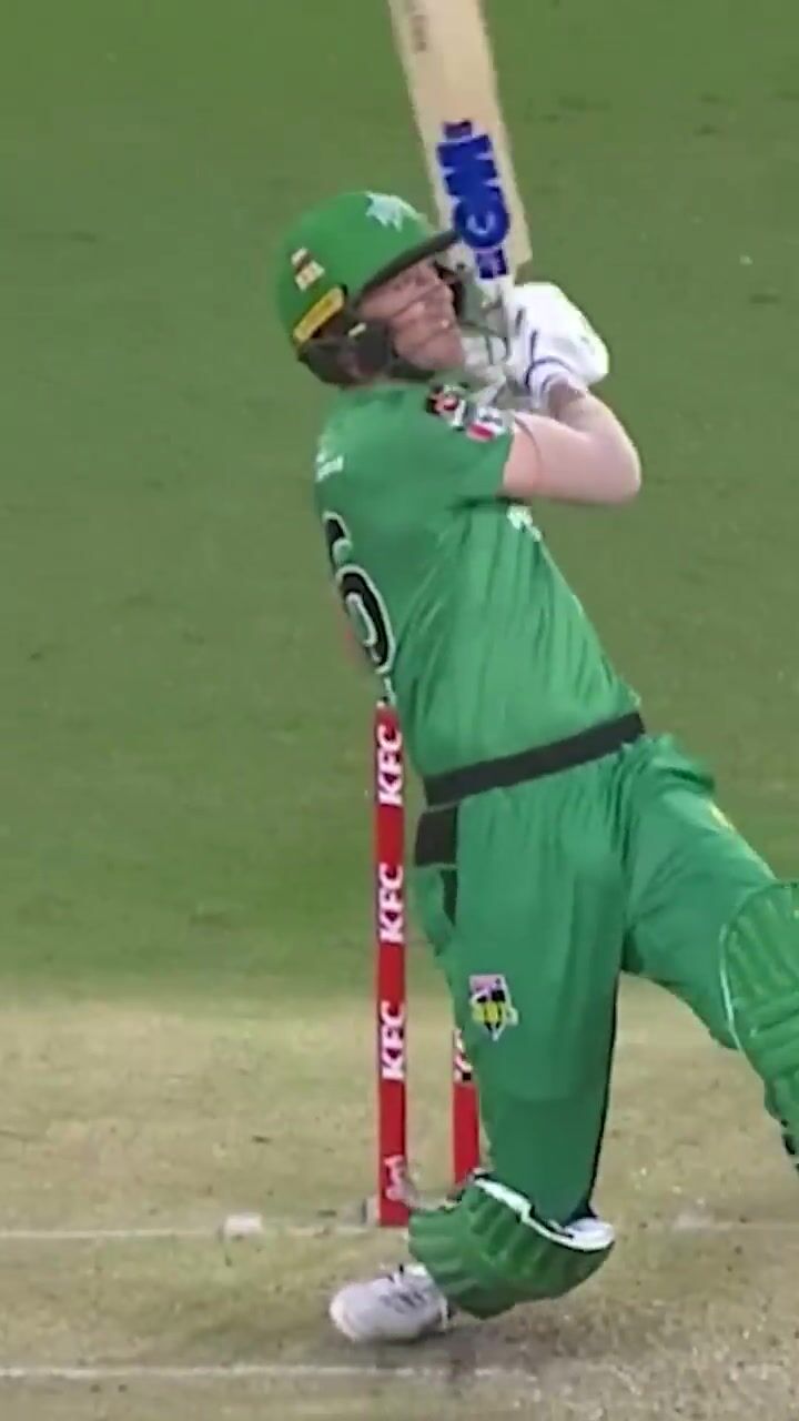 Mike Hussey's Unbelievable Save: A Big Bash Legend!