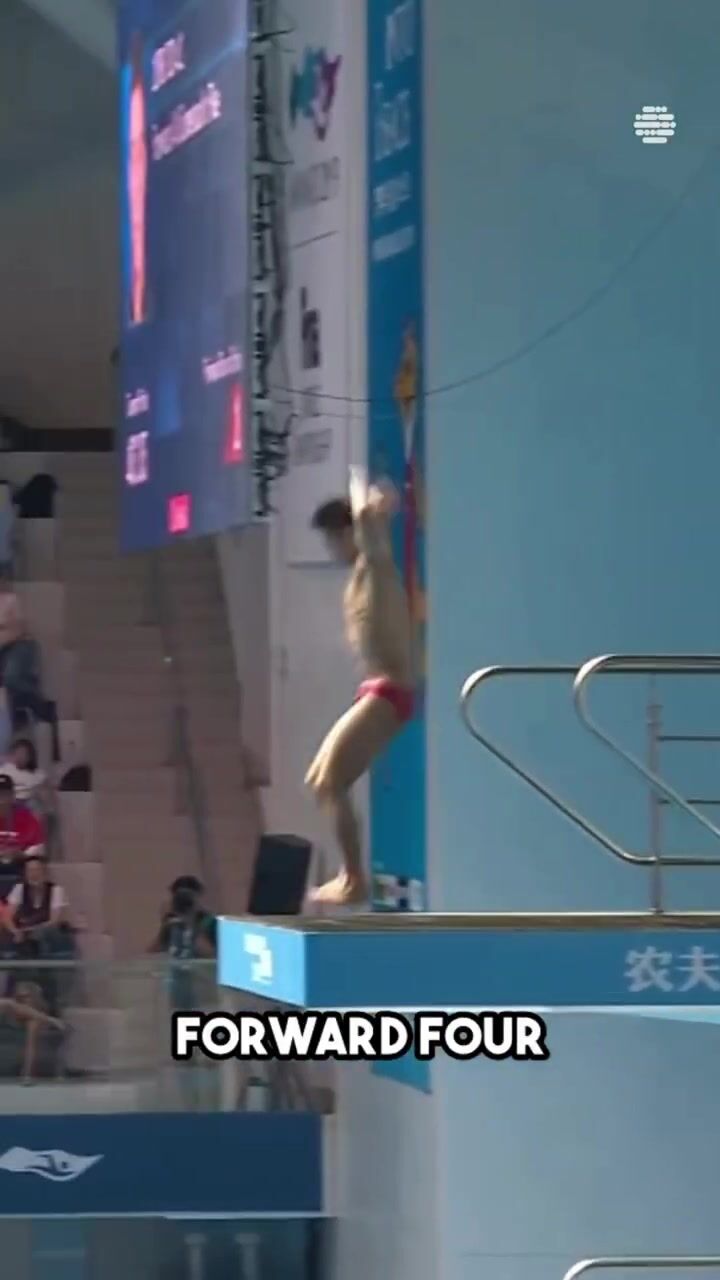 Jian Yang Secures Victory in the 10m Platform Diving Event!