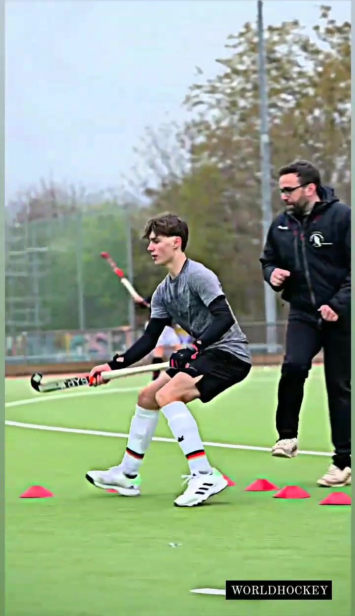 Field Hockey Skills Blast!  #FieldHockey #Shorts