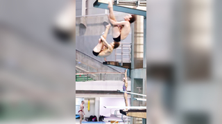 Mesmerizing Men's Synchronized Springboard Diving Duos