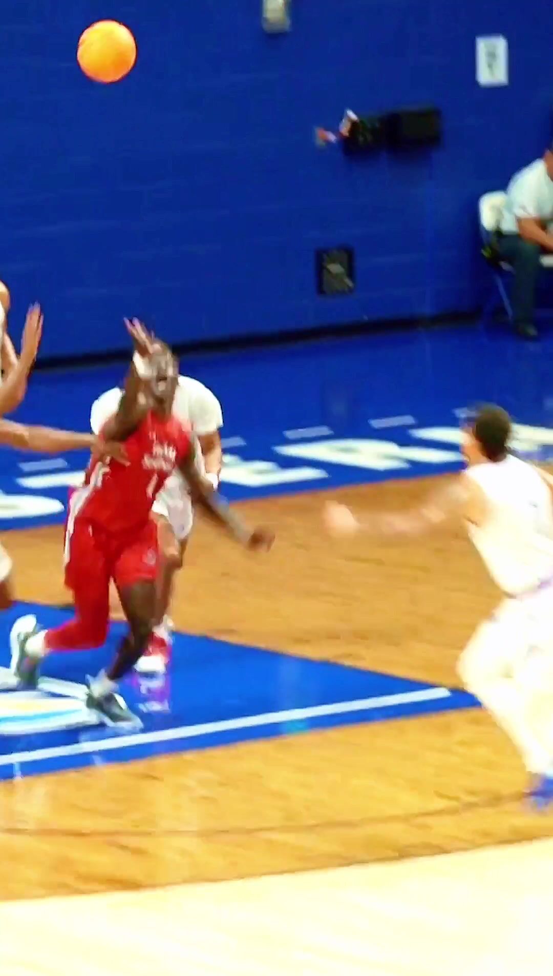 Akol Akrop nearly shut the tournament down with this missed dunk !