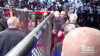 Charles Oliveira vs Michael Chandler | FULL FIGHT | UFC 300