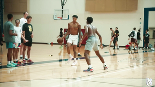 WHAT A NBA PLAYER LOOKS LIKE AGAINST NORMAL HOOPERS!