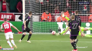 Arsenal vs. Bayern: Extended Highlights