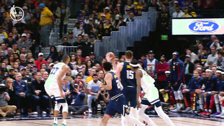 Christian Braun switched hands MID-AIR for the POSTER over Gobert