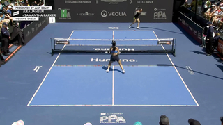 Samantha Parker vs Lea Jansen at the Veolia Houston Open Presented by Just Courts