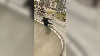 Venice Vibes: Zion Wright Shreds the Streets