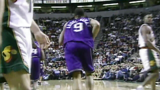 Jason Williams' Most Amazing Passes | NBA Career Highlights