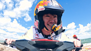 WILD F1 Driver Beach Buggy Race! ????️ ????