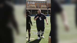 Laiatu Latu joins Colts' defensive line