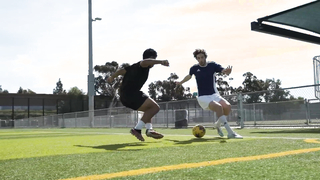 The 10 Best 1v1 Skills in Football / Soccer