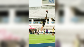 “Davy Crocket“ Keisean Henderson The QB that plays WR for FUN !