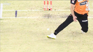 Scorching Showdown: Perth Scorchers vs. Melbourne Renegades | BBL|13