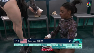Simone Biles Overcomes Calf Pain to Shine in Gymnastics Qualification at Paris Olympics