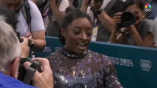 Simone Biles Overcomes Calf Pain to Shine in Gymnastics Qualification at Paris Olympics