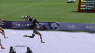 Sha'Carri Richardson arrives, BLAZES through 100m heat in Paris Olympics debut | NBC Sports