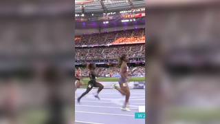 If Gabby Thomas ran 21.86 that easily in the 200m semis...what's she going to drop in the final?! #ParisOlympics #usatf #gabbythomas #trackandfield #teamusa NBC & Peacock