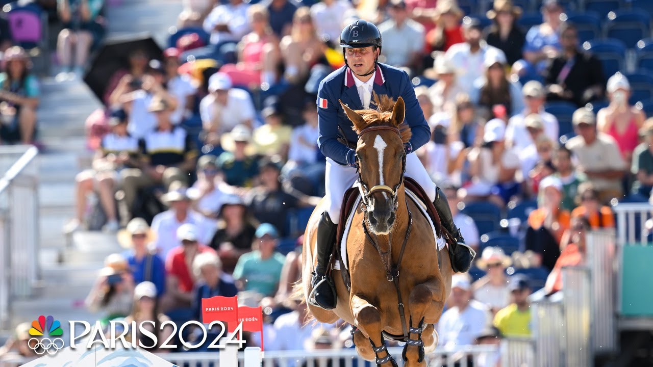 Horses Arrive in Style at the Iconic Château de Versailles to get ready for the Paris Olympics