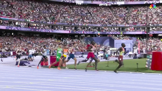 Kenya’s Emmanuel Wanyonyi wins 800m by A HUNDREDTH of a second | Paris Olympics | NBC Sports