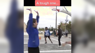 I think I would’ve lied to her too #funny #fail #basketball #sports #shoutoutot (via AnnaHoffmanTV/TW)