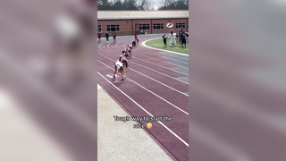Ouch. (via @Harmoniee Muñoz) #track #olympics #sports #fail