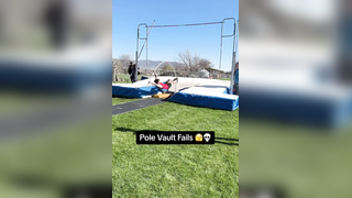 Pole Vault doesnt always go smoothly ‍ (Via @VaultingWithSam ) #highschoolsports #polevault #trackandfield #fail #oops #ibelieveicanfly