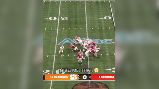 THATS HOW U FEEL JAKE BRININGSTOOL?? (via @ACCNetwork) #clemson #georgia #football #collegefootball #onehandedcatch #insane #d1