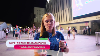 Crowd Goes Wild For France's 1st Para Swimming Gold!