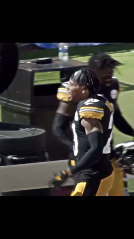 Funny mic’d up moments #nfl #football #fyp #sportstiktok #footballtiktok