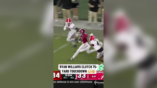 HE IS 17 YEARS OLD #collegefootball #cfb #alabama #rolltide #football