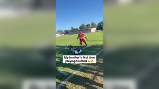 Bro was hitting anyone in sight (via hoodiemonte573/TT) #football #hit #block #highschoolfootball #athlete