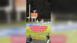 What a snag ‍ #touchdown #football #footballtiktok #lineman #offensivelineman #highschoolfootball #nfltiktok (via @Rck_here_we_go_brownies‍)