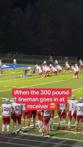 What a snag ‍ #touchdown #football #footballtiktok #lineman #offensivelineman #highschoolfootball #nfltiktok (via @Rck_here_we_go_brownies‍)
