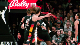 Caitlin Clark Named 2024 WNBA Kia Rookie of the Year!