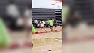 Elite 60 | Showcase Aubreigh Pumphrey Solomon And1