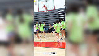 Tough Drive: Splitting Defenders at the Elite 60 Showcase